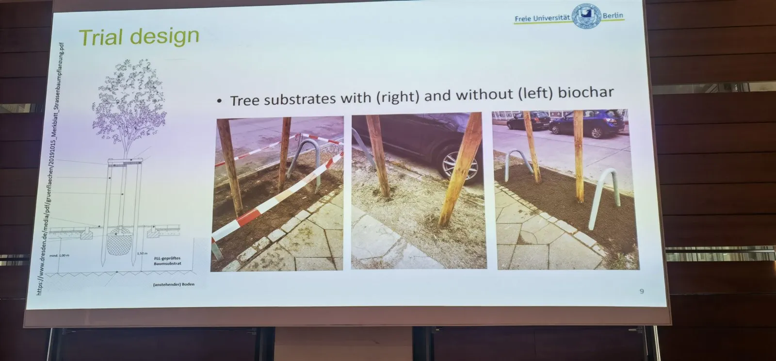 Folie „Trial design“ mit Fotos von Baumsubstraten mit und ohne Pflanzenkohle