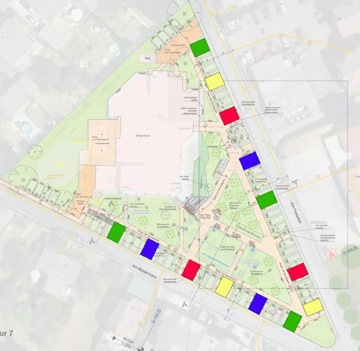 Lageplan des Platzes am Bürgerhaus Wißmar mit farbig markierten Baumstandorten der Substratvarianten
